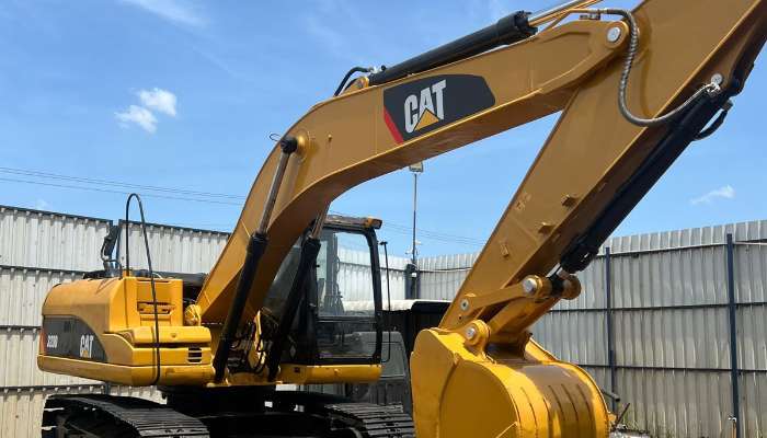 CATERPILLAR 320D